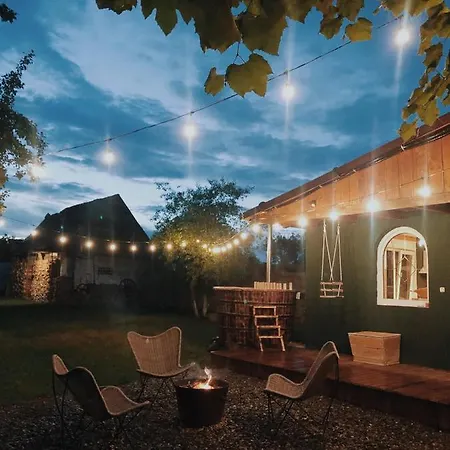 Cottage43 *